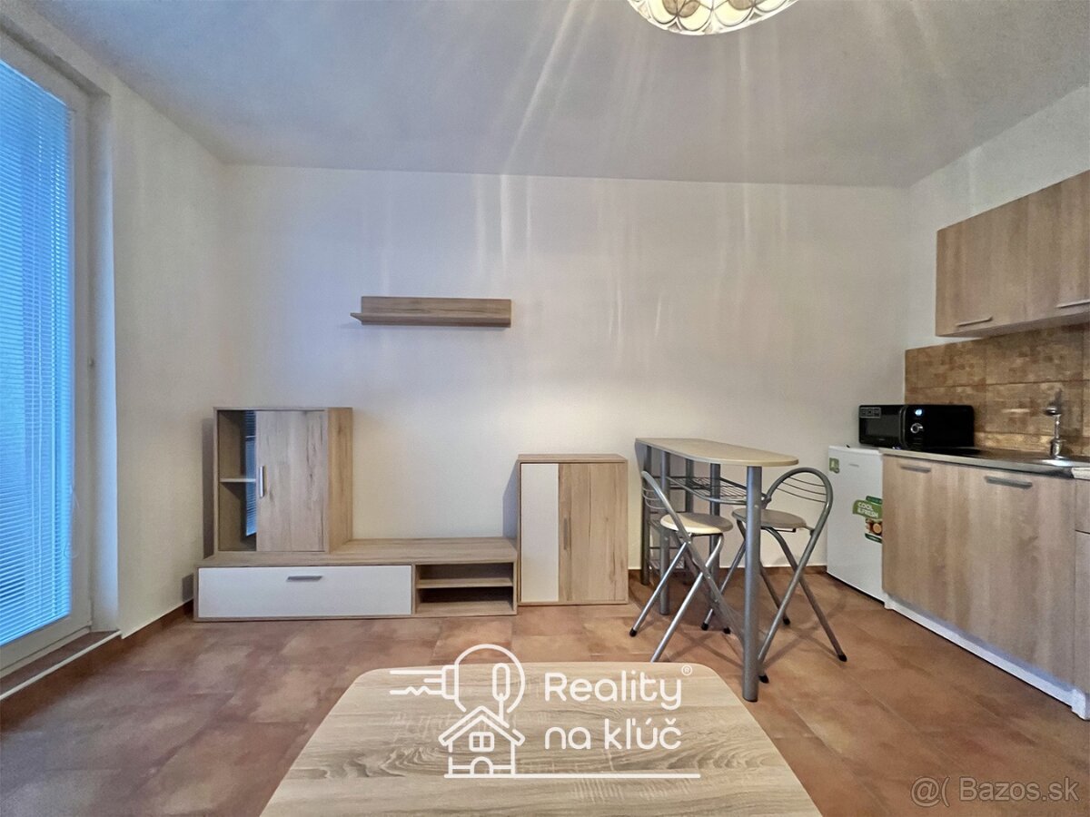 Na prenájom zariadená garsónka s BALKÓNOM na Gogoľovej ulici - 4
