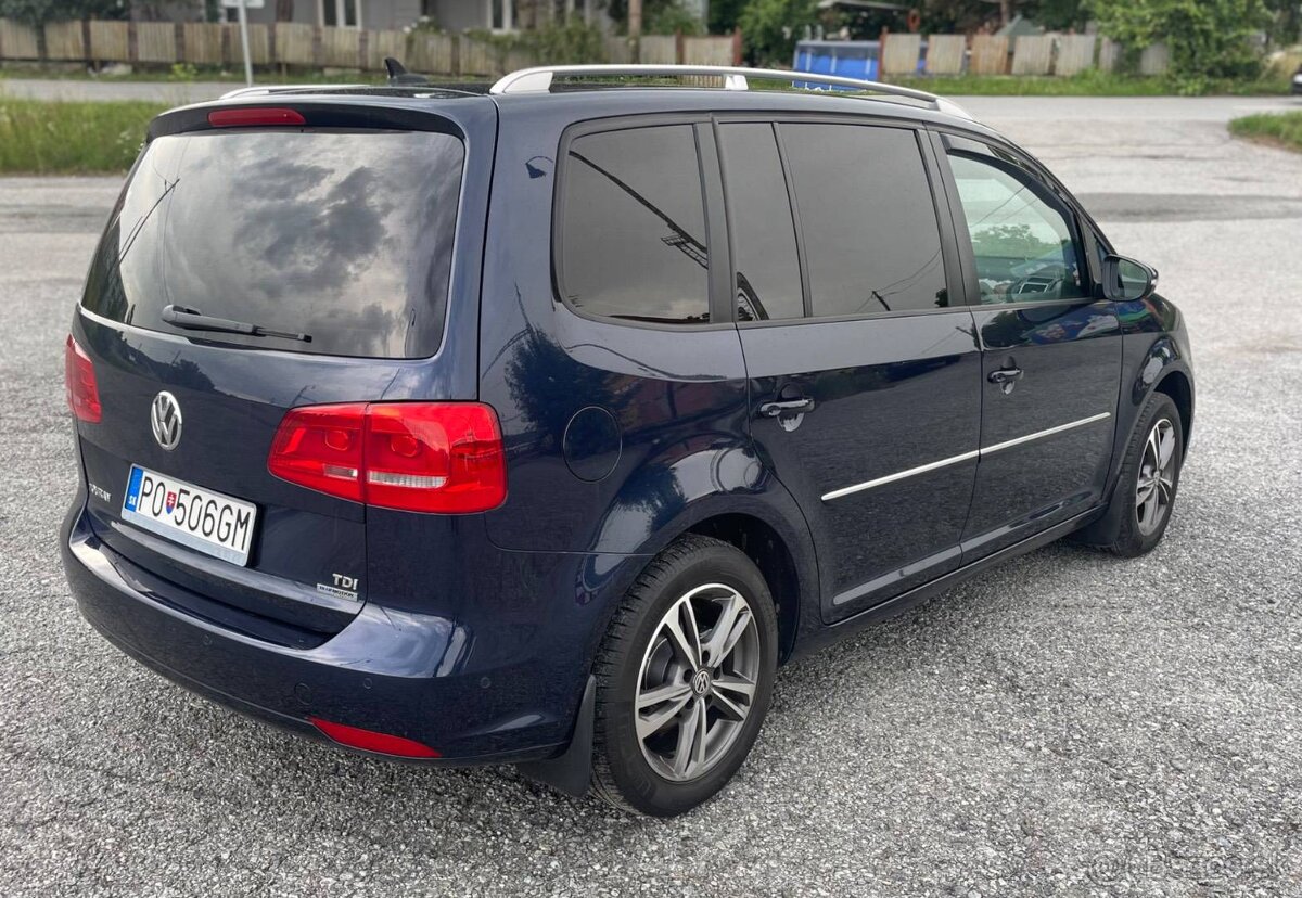 Volkswagen Touran 1.6 TDI Premium Comfortline DSG - 4