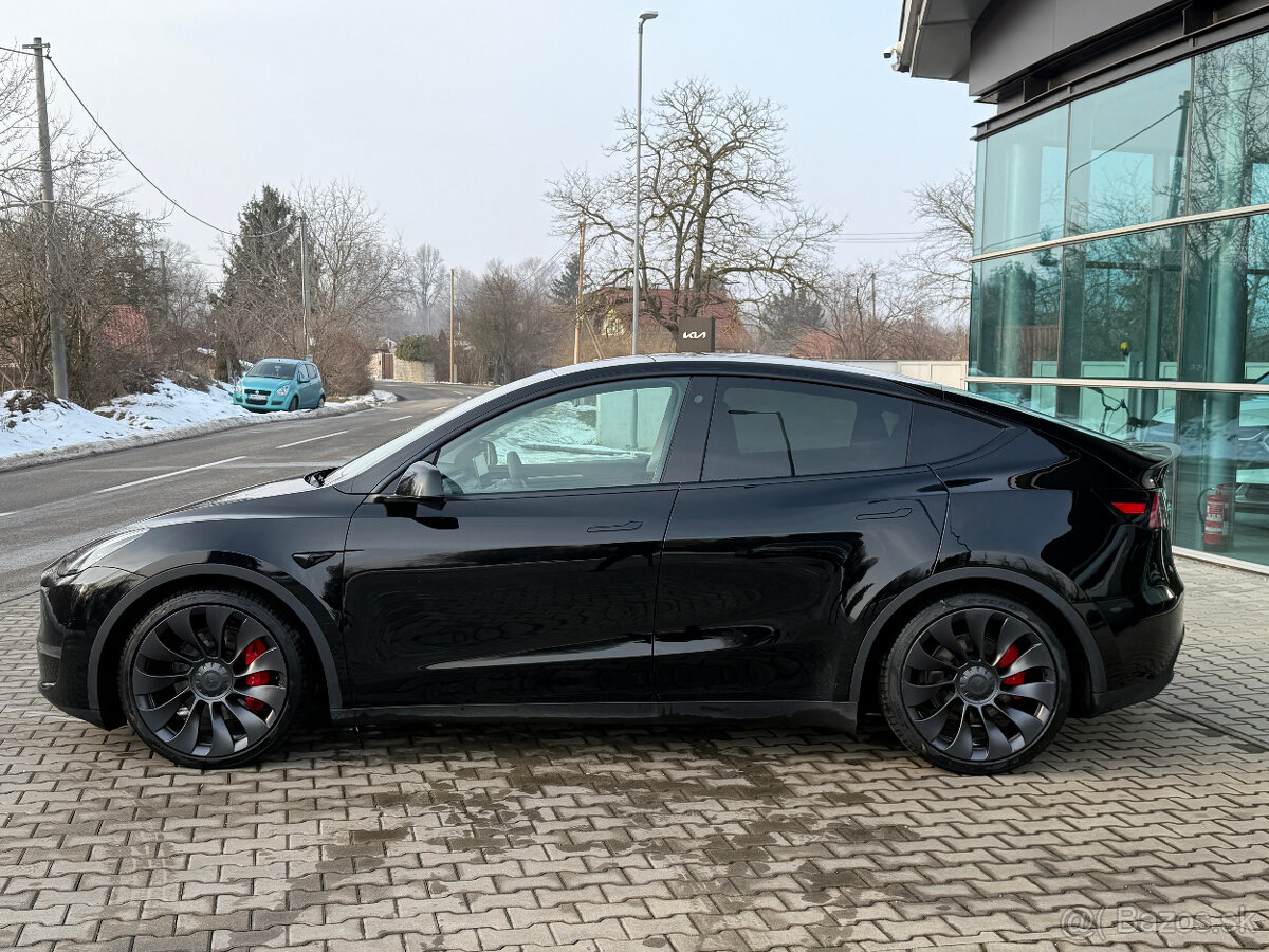 Tesla Model Y DUAL MOTOR 4x4 PERFORMANCE - 4