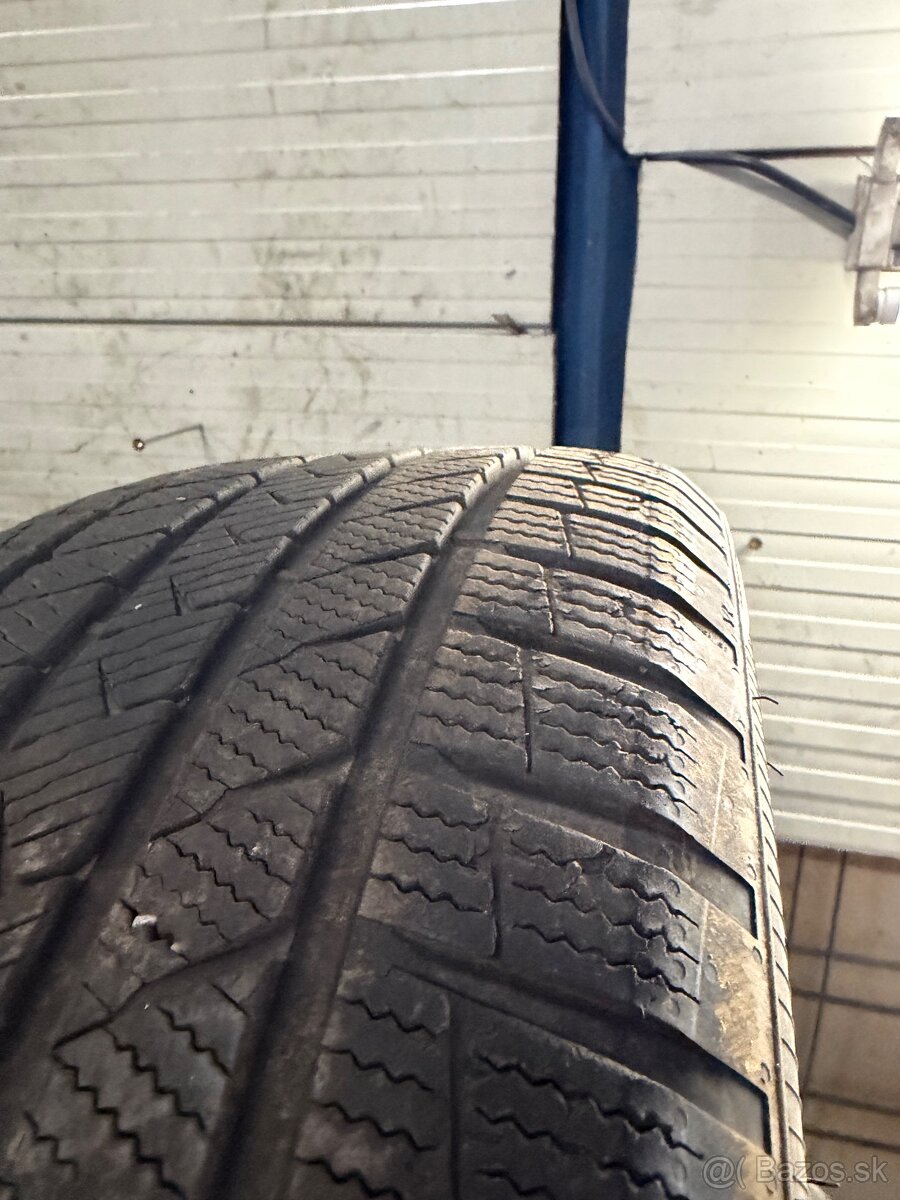 Celoročné VREDESTEIN 245/35 R21 - 4