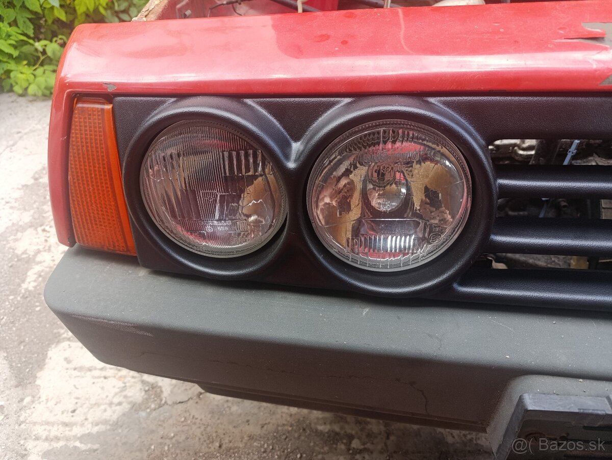 Lada Samara,maska 4 svetlá. - 4