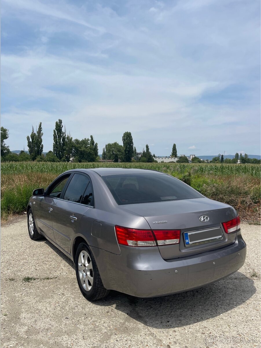 Hyundai Sonata automat - 4