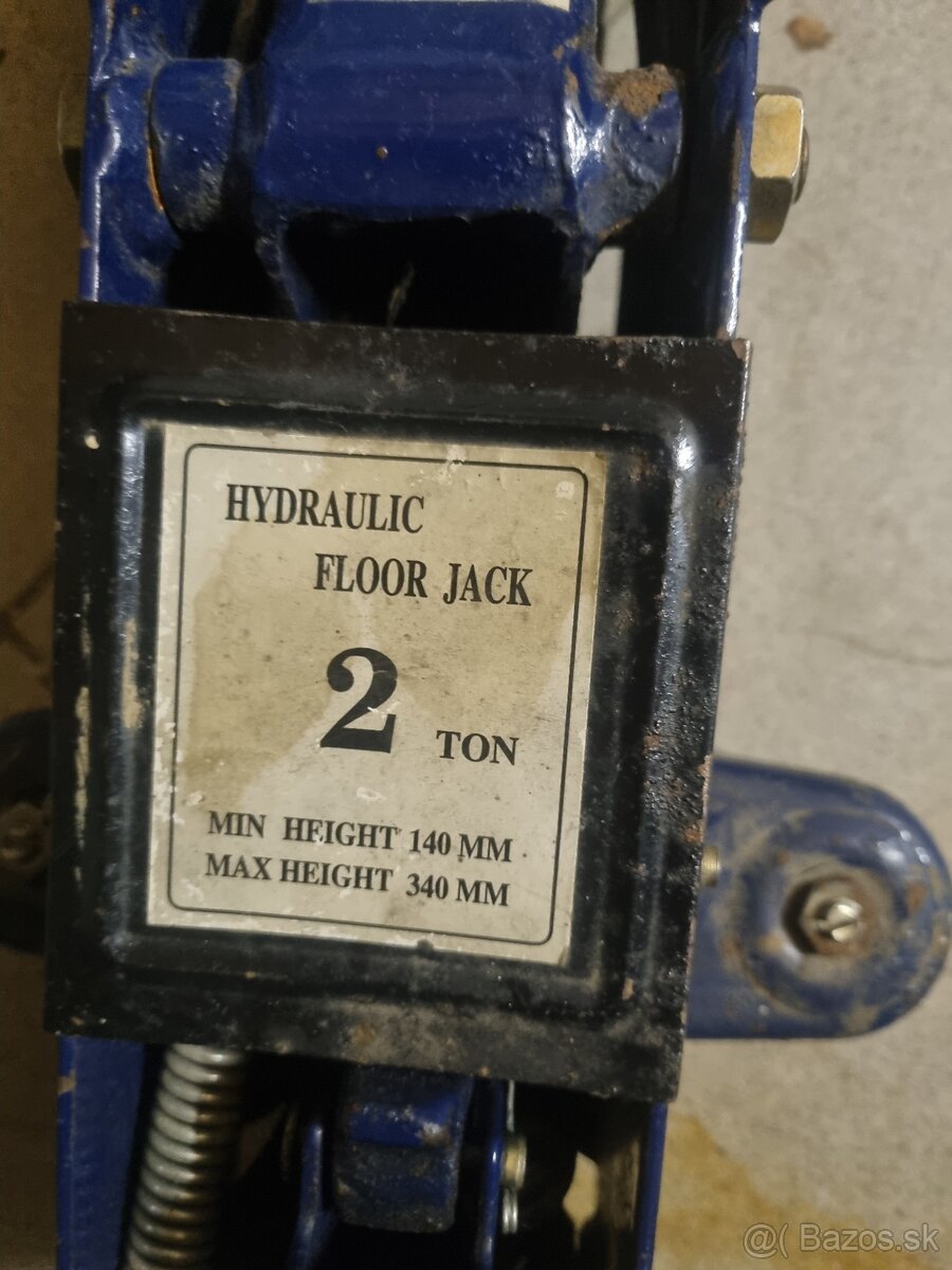 Hydraulicky zdvihak 2,0t - 4