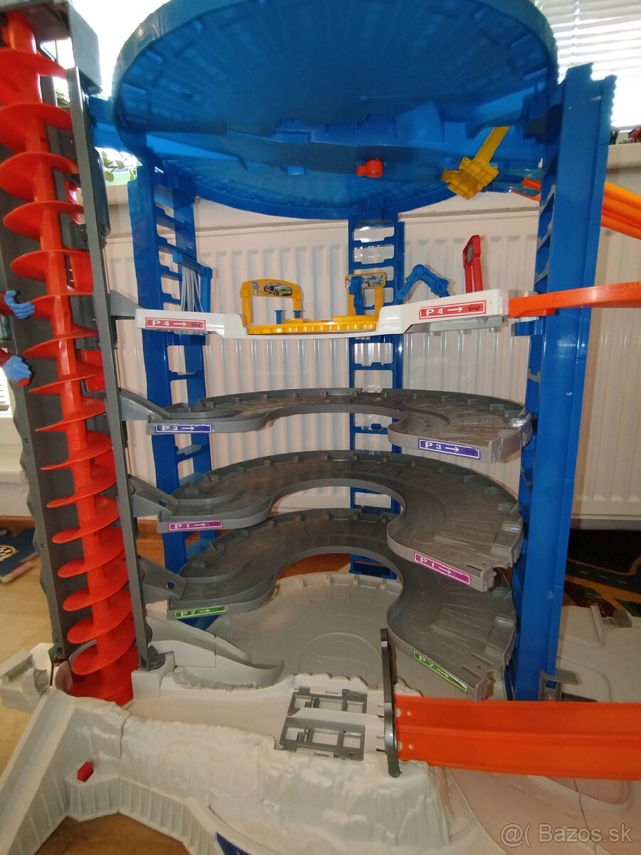 Mattel Hot Wheels Super ultimátna mega garáž - 4