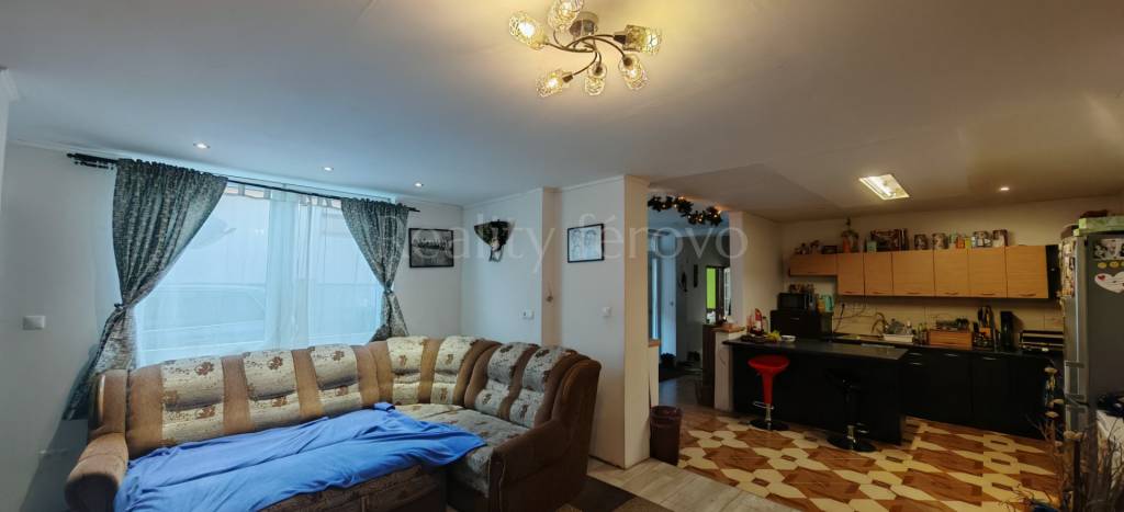 Na predaj čiastočne zrekonštruovaný rodinný dom v Tešedíkove - 4