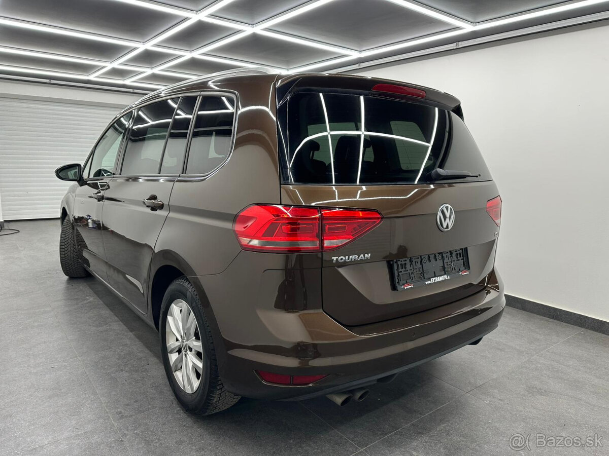 Volkswagen Touran BENZIN TOP DSG - 4