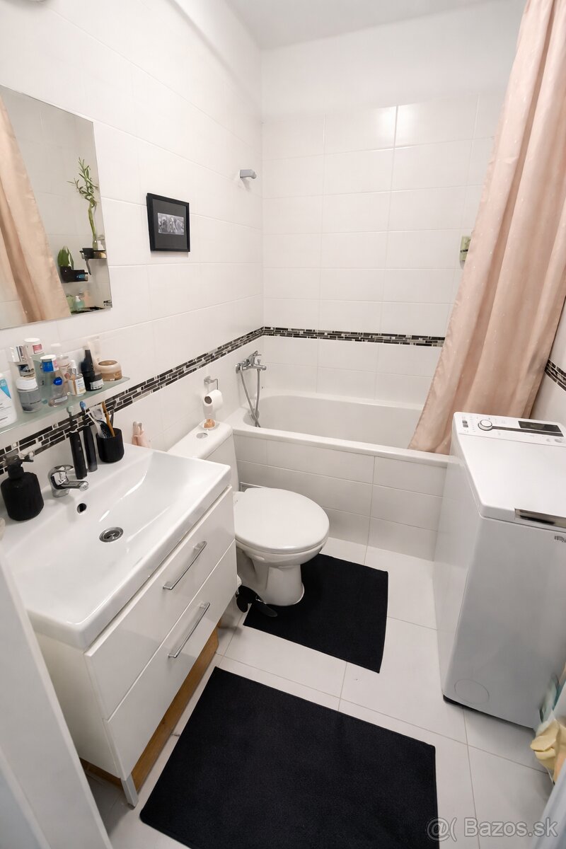 Prenájom 2-garzónky s 2 loggiami – Petržalka - 4