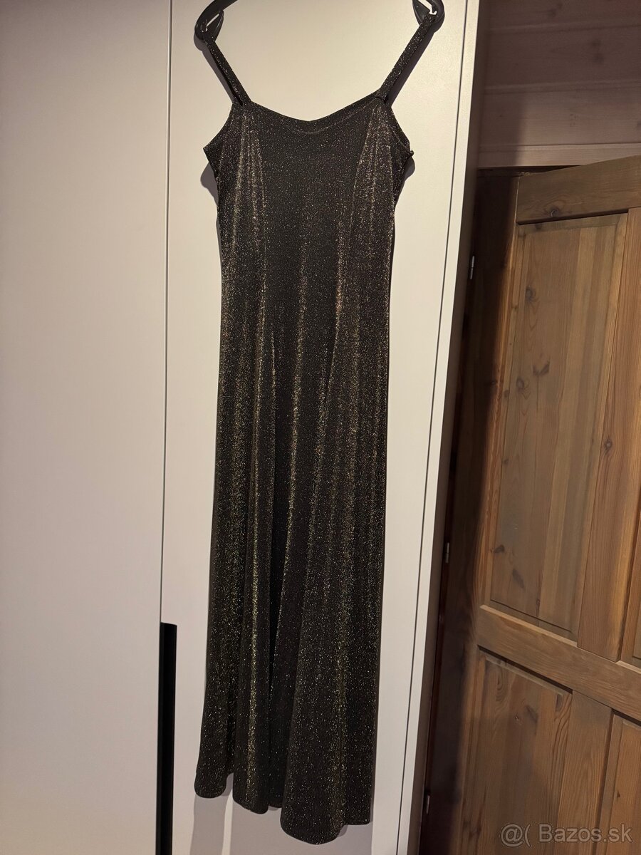 Plesové šaty, oteplovačky, bunda - 4