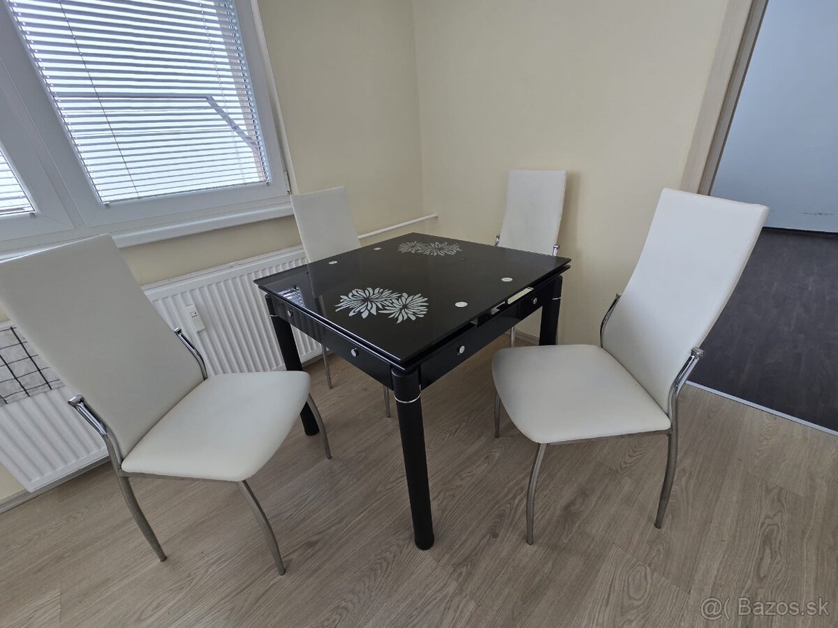stôl + stoličky - 4
