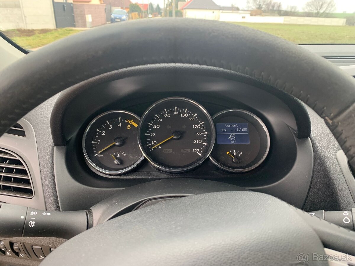 Renault Fluence 1.5 dci - 4