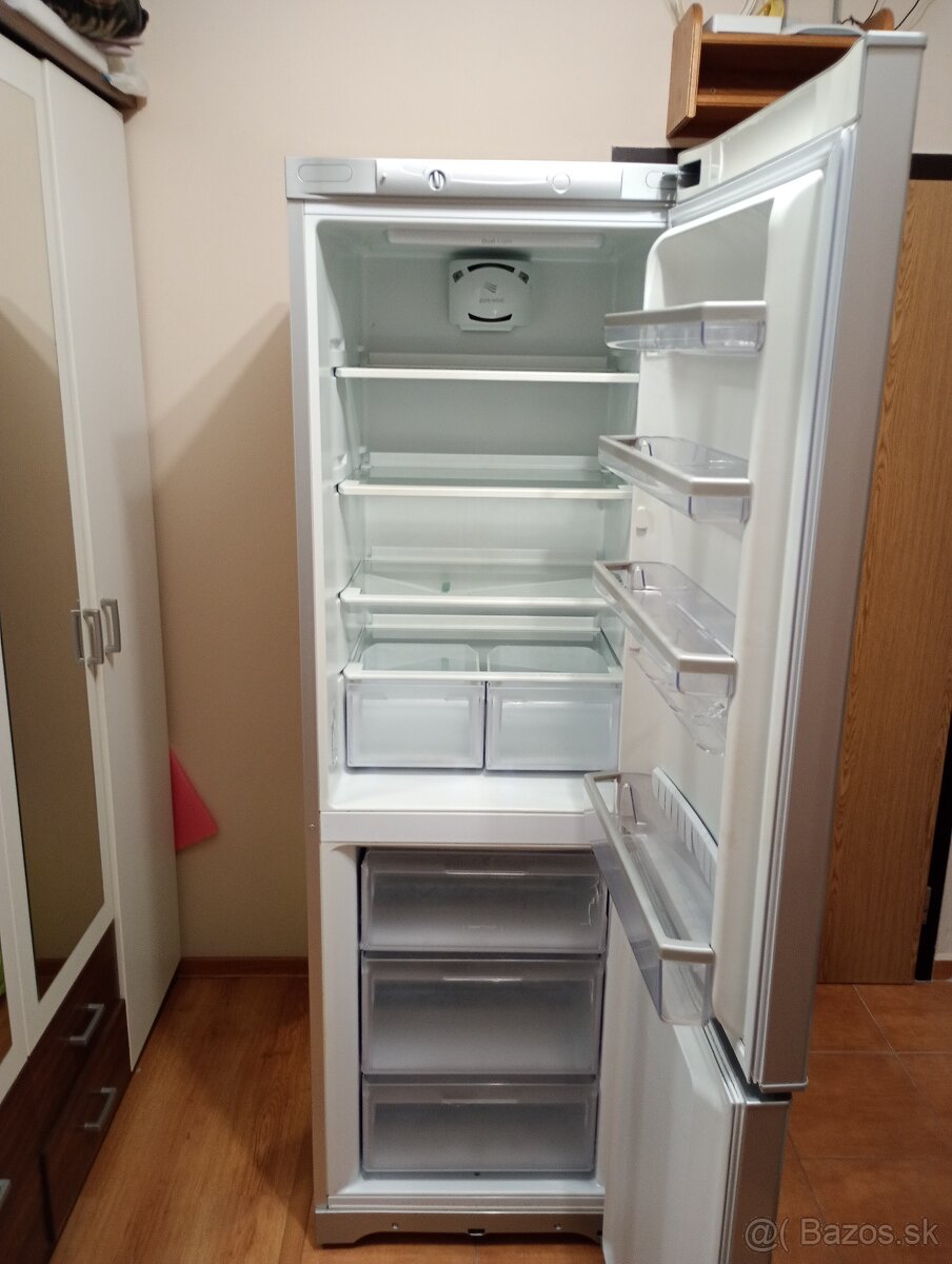 Chladnička Hotpoint Ariston - 4