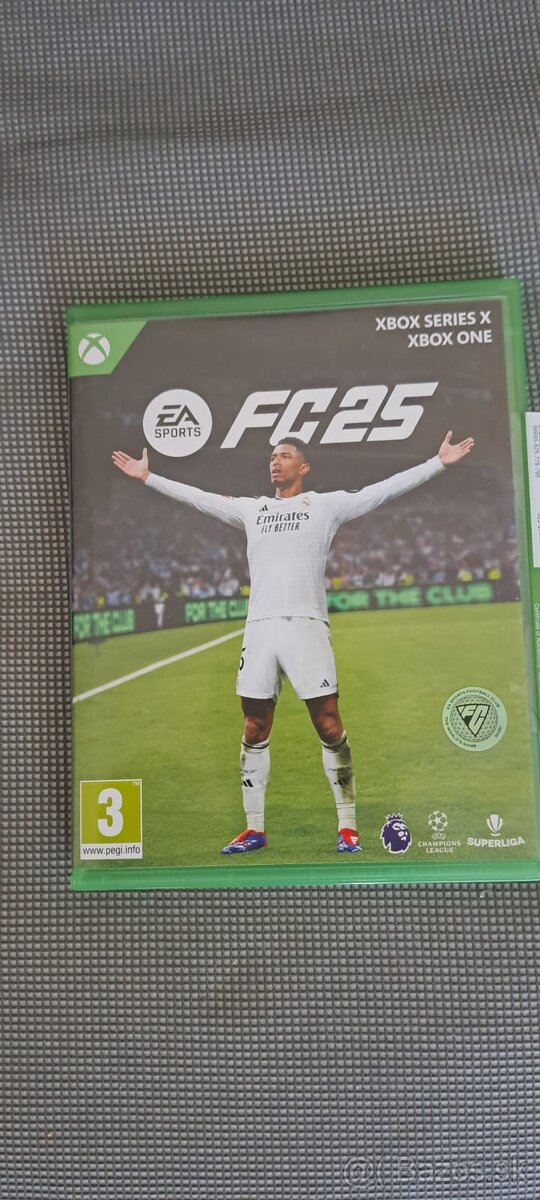Microsoft Xbox One X 1TB - 4