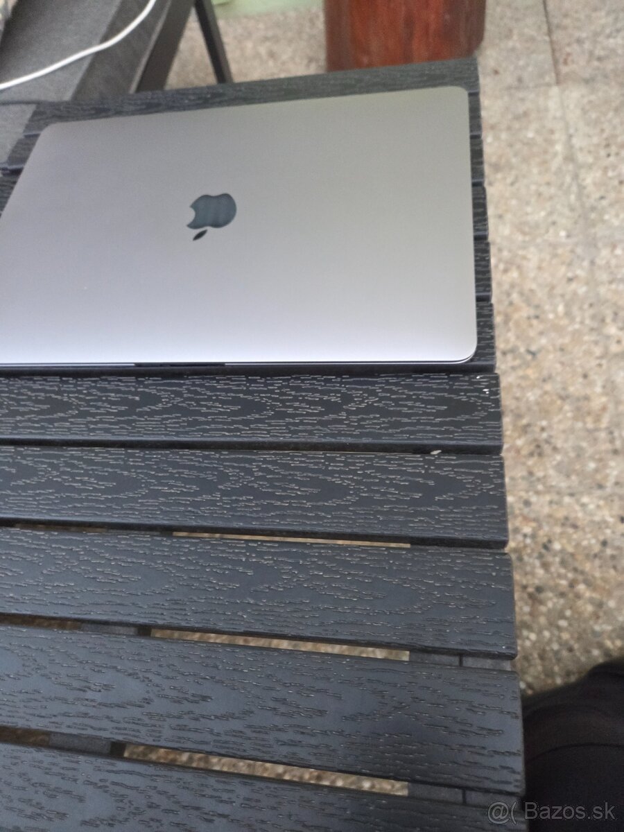 MacBook Air 256GB - 4