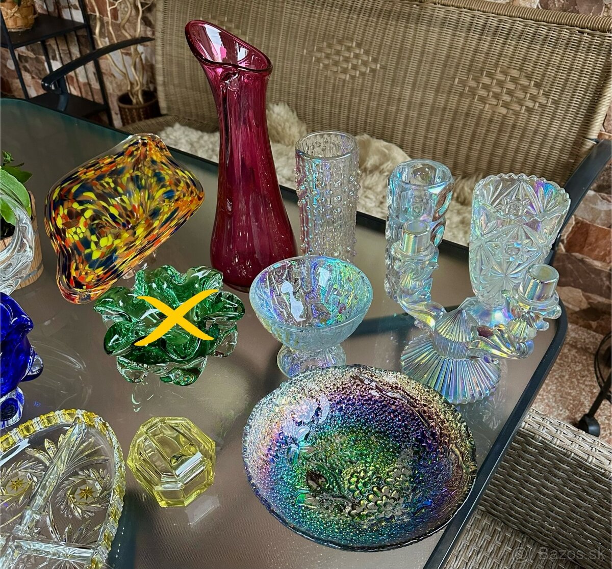 Staré popolníky, hutnícke sklo, irisované väzy, poháre - 4