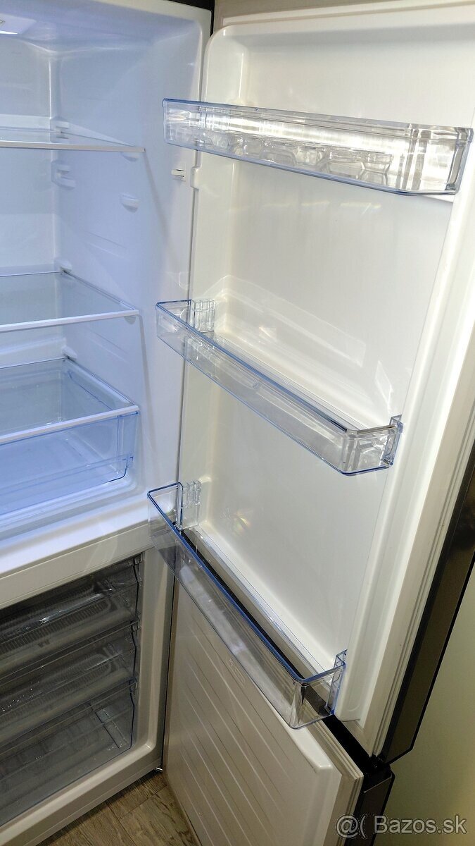 Chladnička s mrazničkou HISENSE - 4 ročná - 4