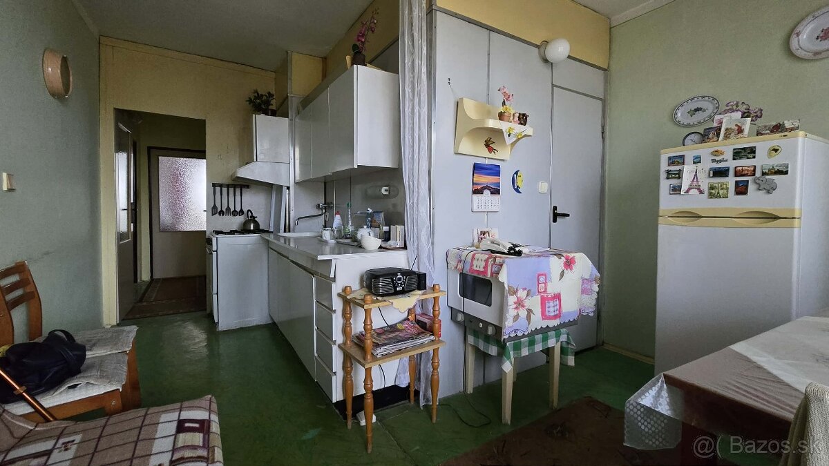 2izbový byt v centre mesta Levice - 4