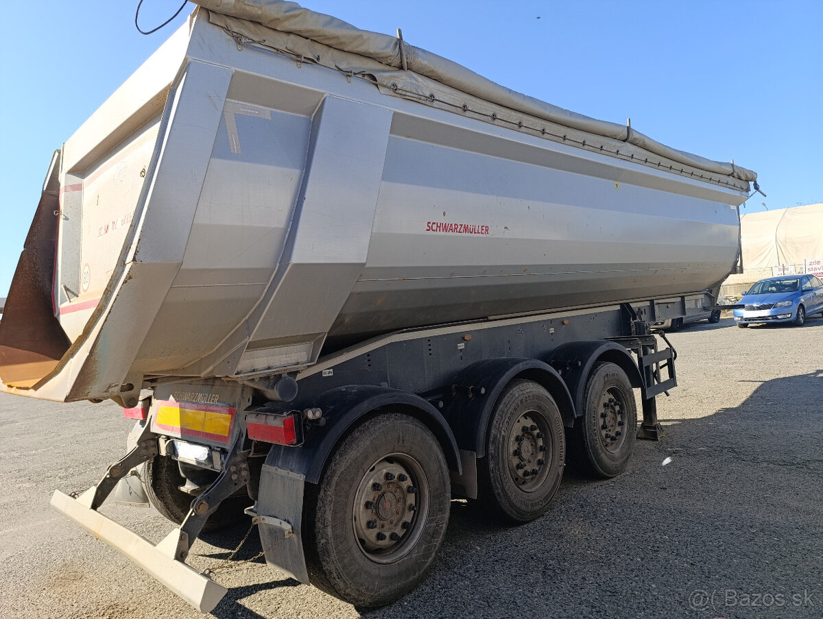 Schwarzmuller KIS -3/E - 4