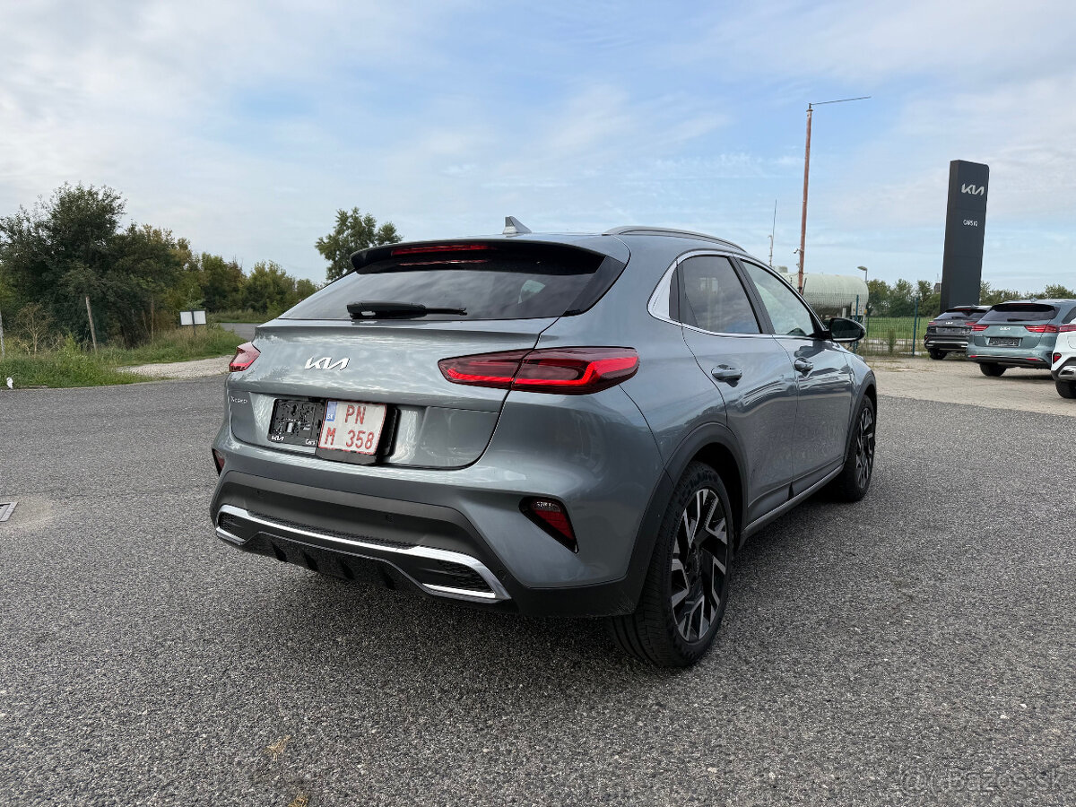 Kia XCEED 1.6 T-GDi 7 DCT GOLD + SMART PACK - 4