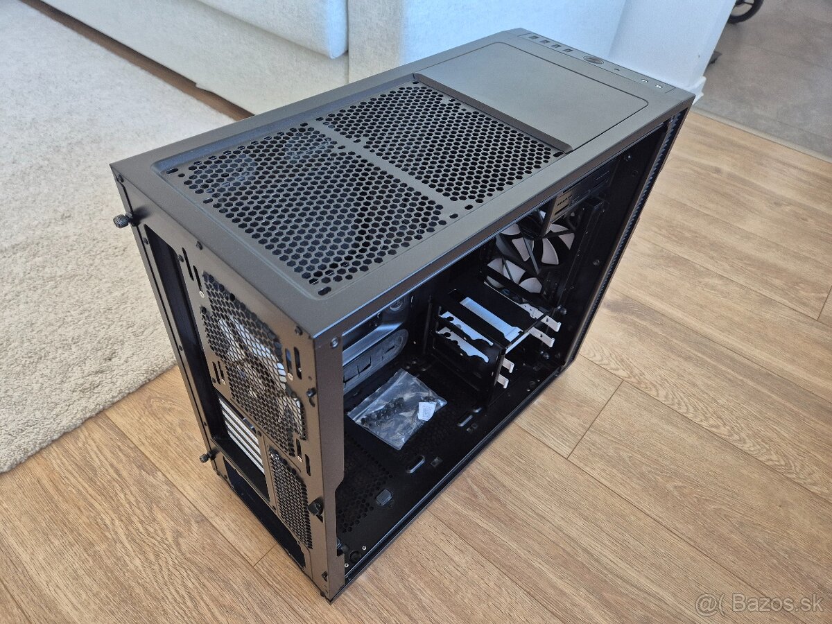 Predám PC skrinku Fractal Define R5 Titanium - 4