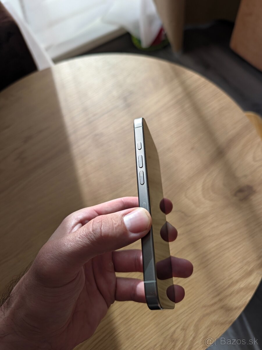 iPhone 16 Pro 256GB Natural Titanium - 4