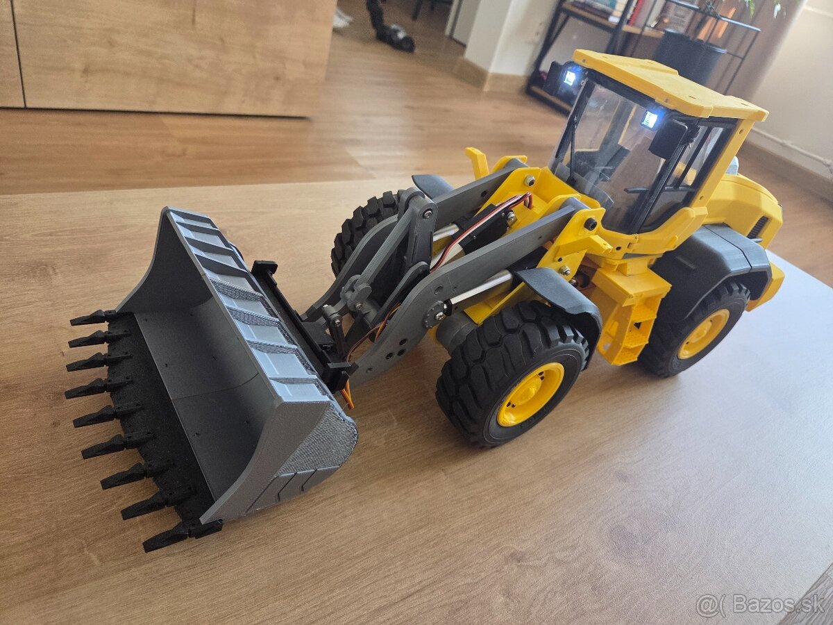 Volvo L125e RC model - 4