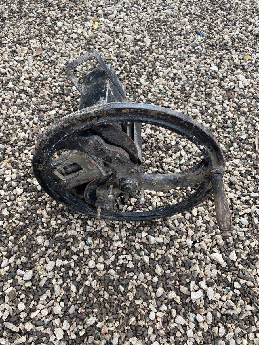 Predám funkčnú sečkovicu tovarenskej výroby - 4