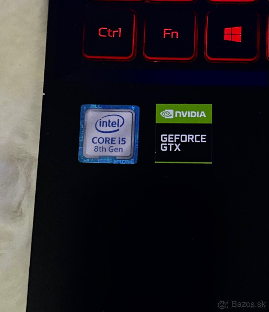 Acer Nitro 5 AN515-54 – spoľahlivý herný notebook ⚡🎮 - 4