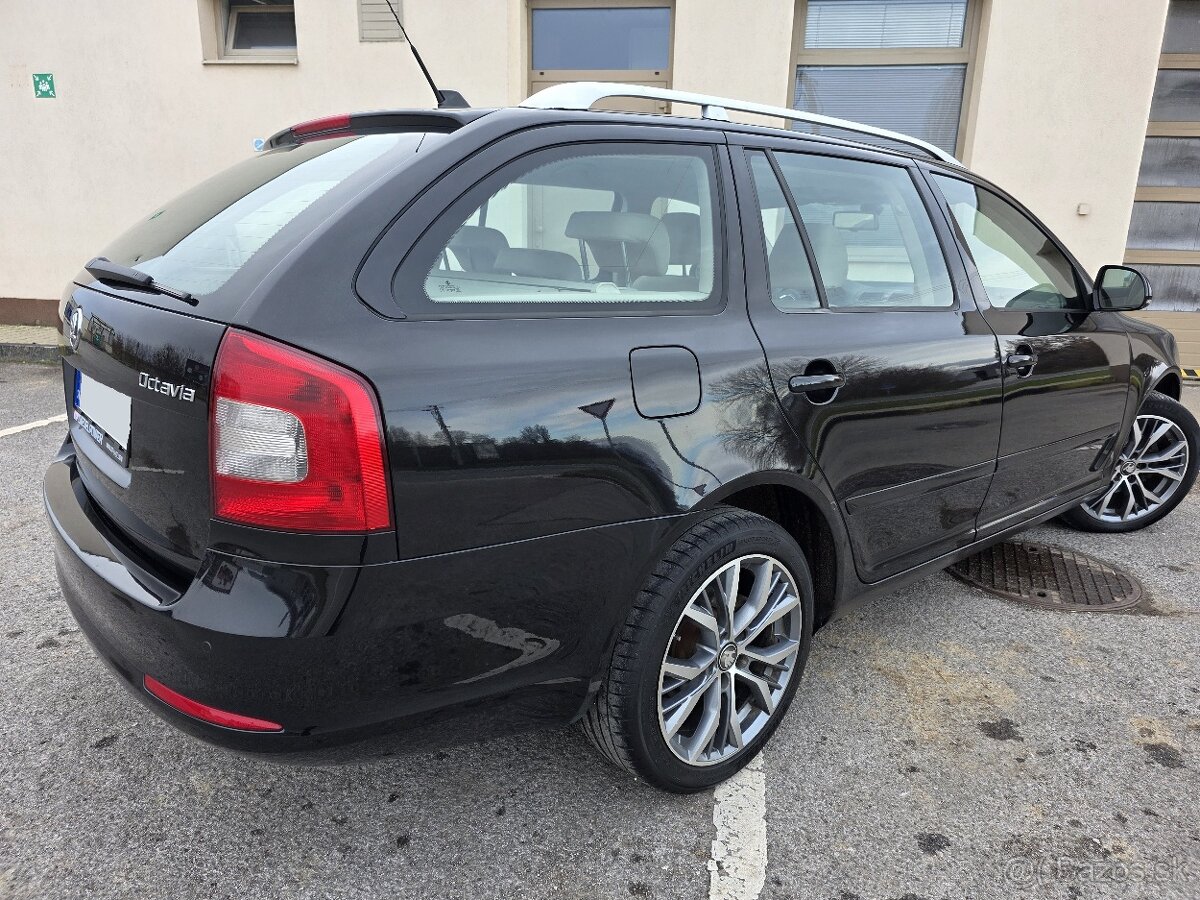 Škoda Octavia 2 Combi 2.0 TDI/103kW/ Elegance,NAVI,BLUETHOOT - 4