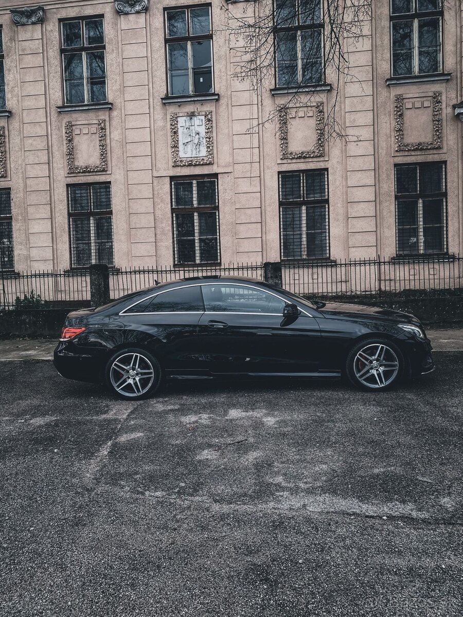 MERCEDES BENZ E 220 CDI AMG - LINE - 4