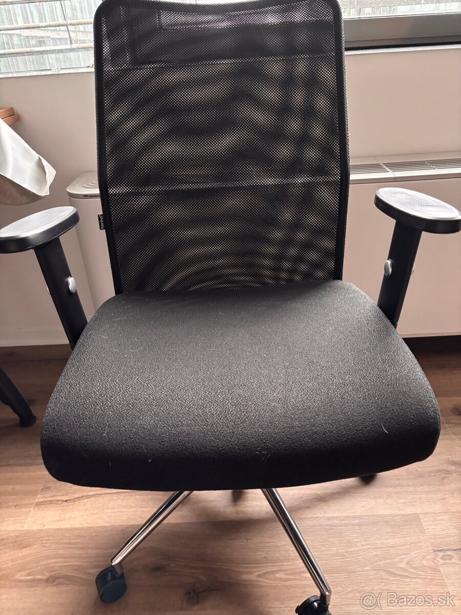 Kancelárska stolička - 4