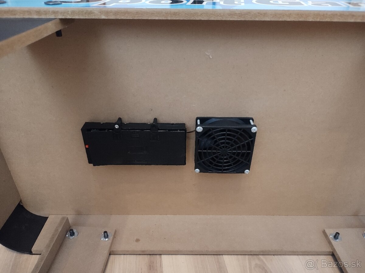 Stolný vzduchový hokej - 4