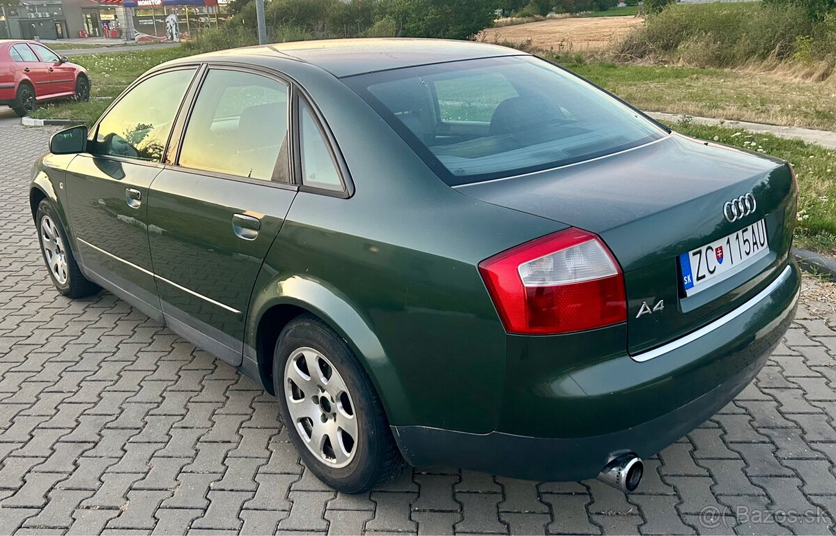 AUDI A4 2.0 benzín - 4