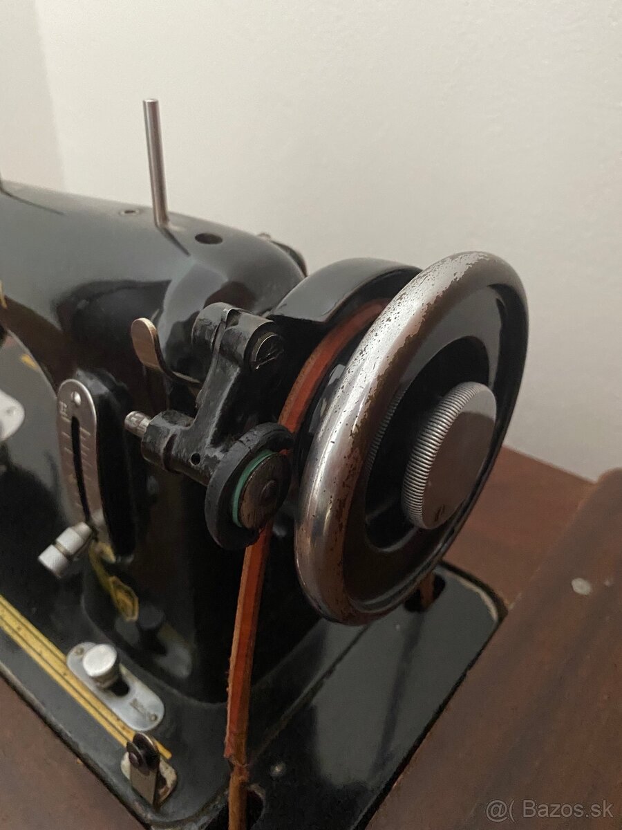 Šijací stroj MINERVA 122 - 4