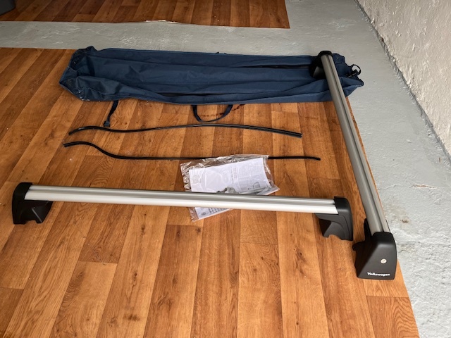 Predám nové nosiče - priečniky -na VW Passat B8 - 4