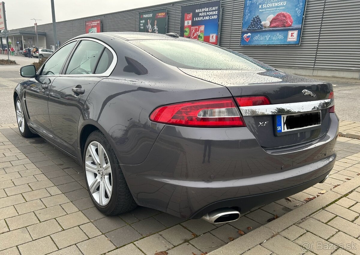 Jaguar XF 2,7 D 152kw naj.197000km - 4
