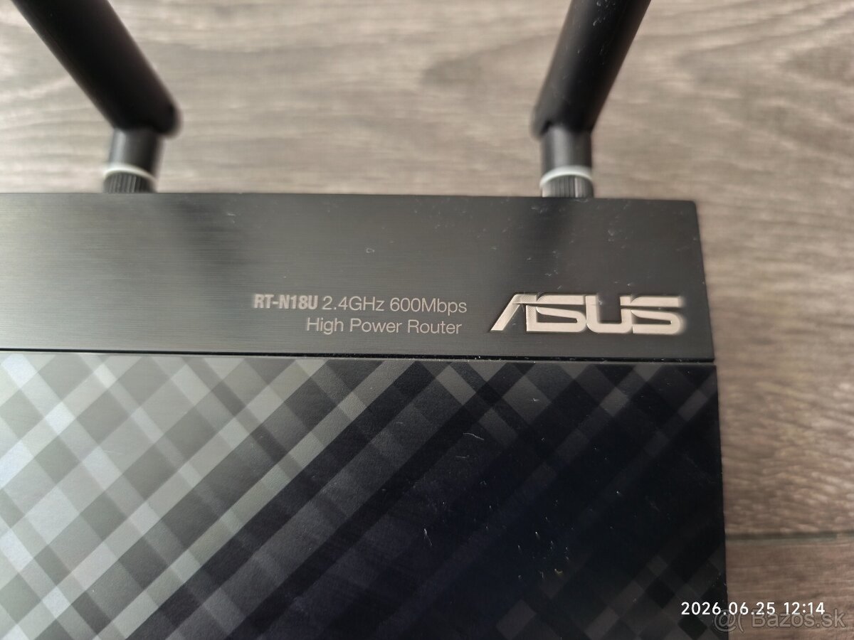 P: Router Asus RT-N18U - 4