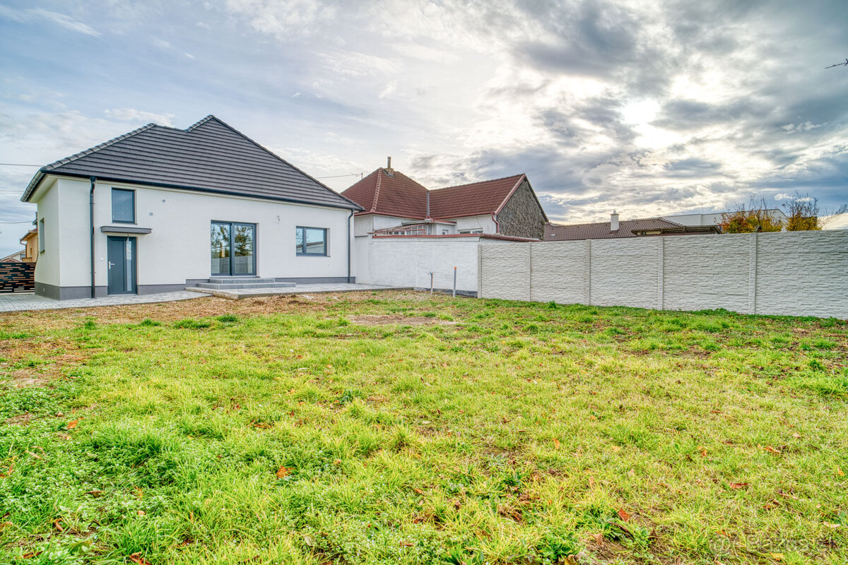 Na predaj 3-izbový rodinný dom v Jaslovských Bohuniciach - 4