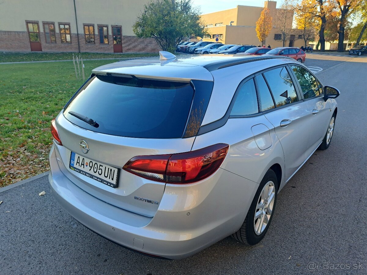 Predám Opel Astra 1.6 cdti rv 2018 - 4