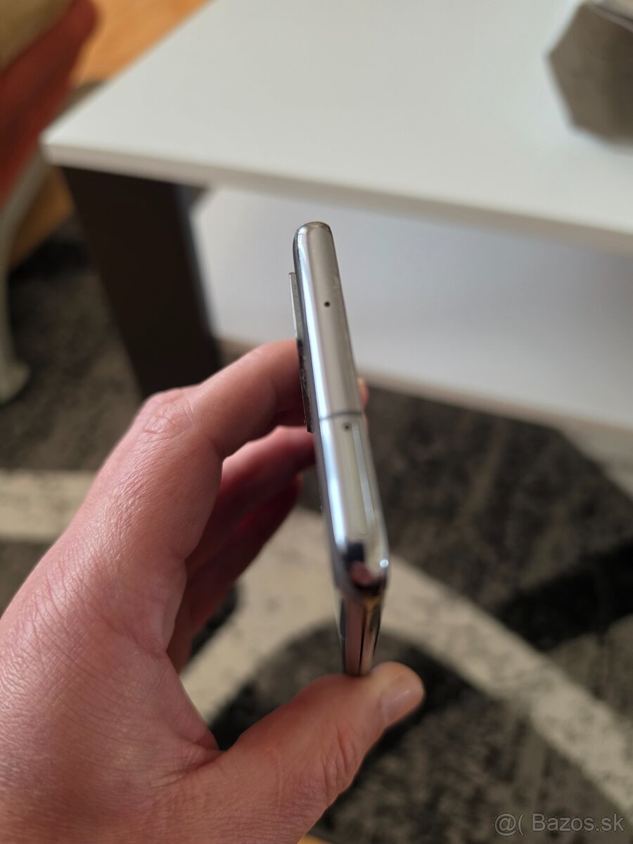 Samsung galaxy S20 plus - 4