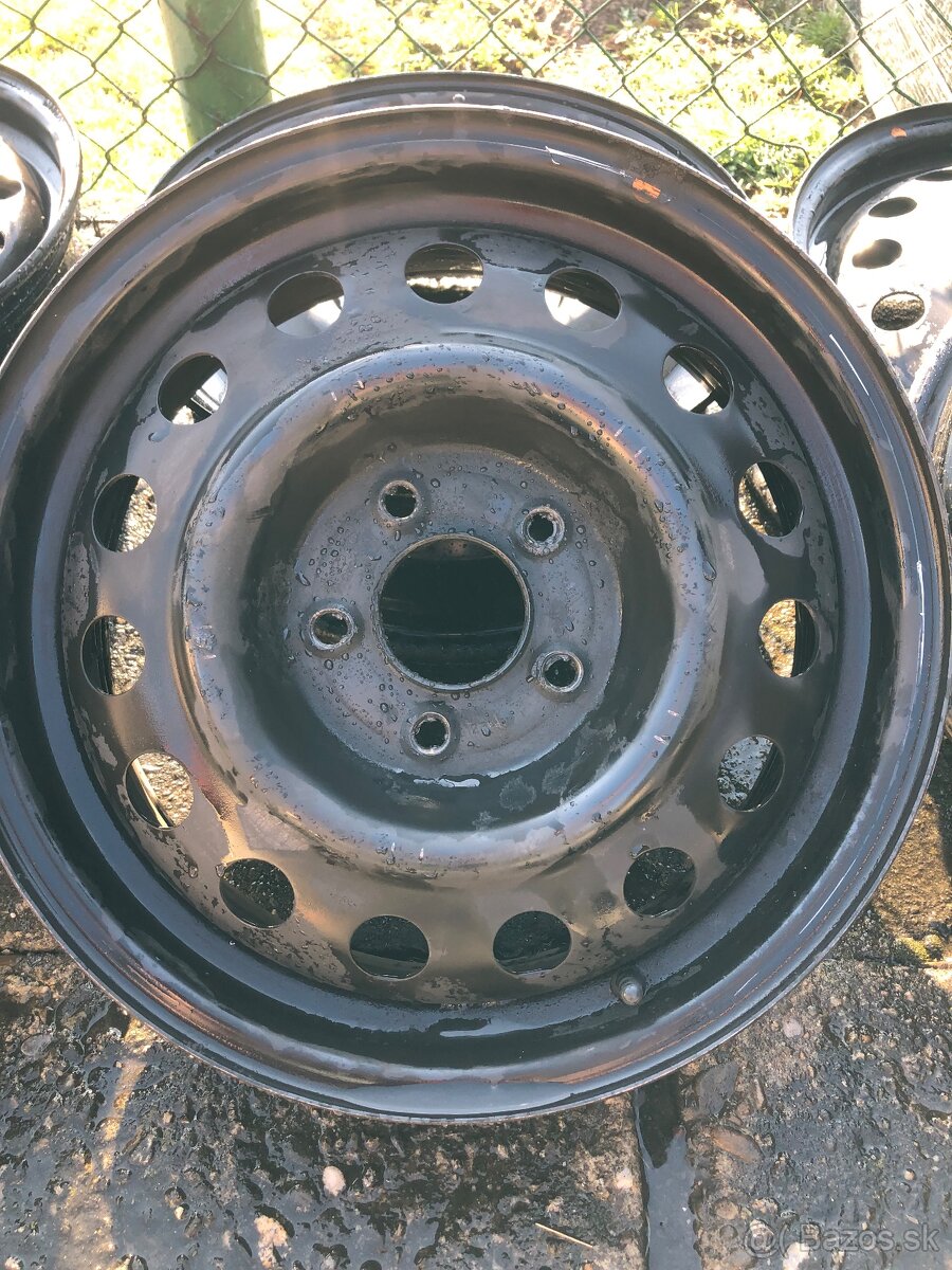 Plechové disky R16 original z KIA ceed, 2 sady - 4