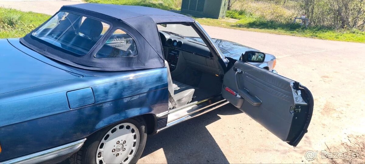 Mercedes SL300 R107 - 4