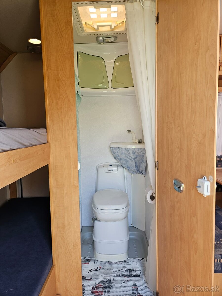 Predám obytný prives karavan Sterckeman - 4