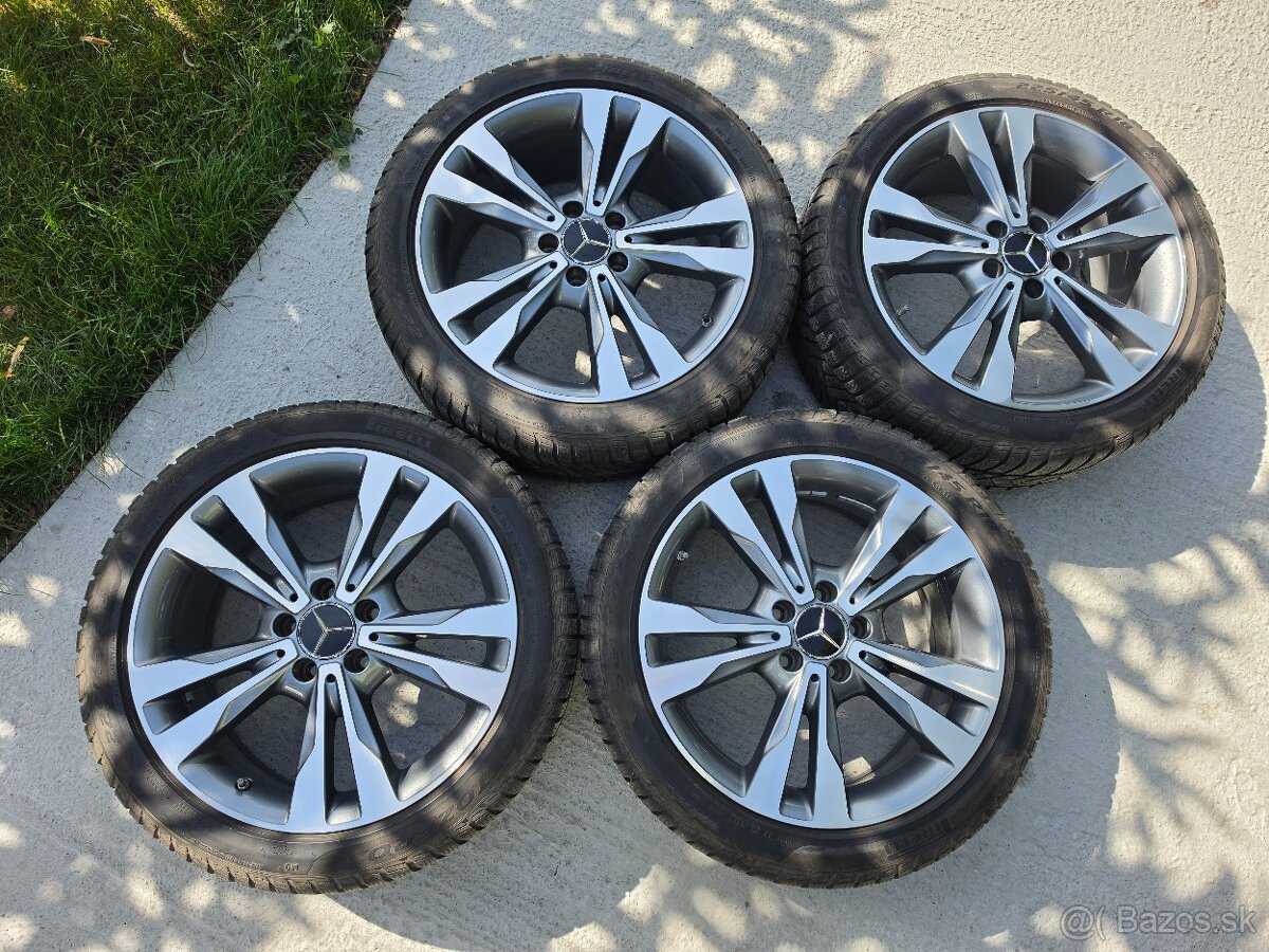 225/45 R18 Mercedes - Benz - 4