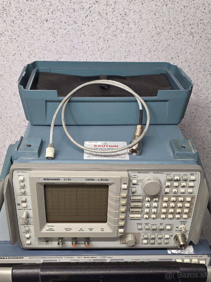 Tektronix 2795 》spektrálny analyzátor 》 100Hz - 1.8GHz - 4