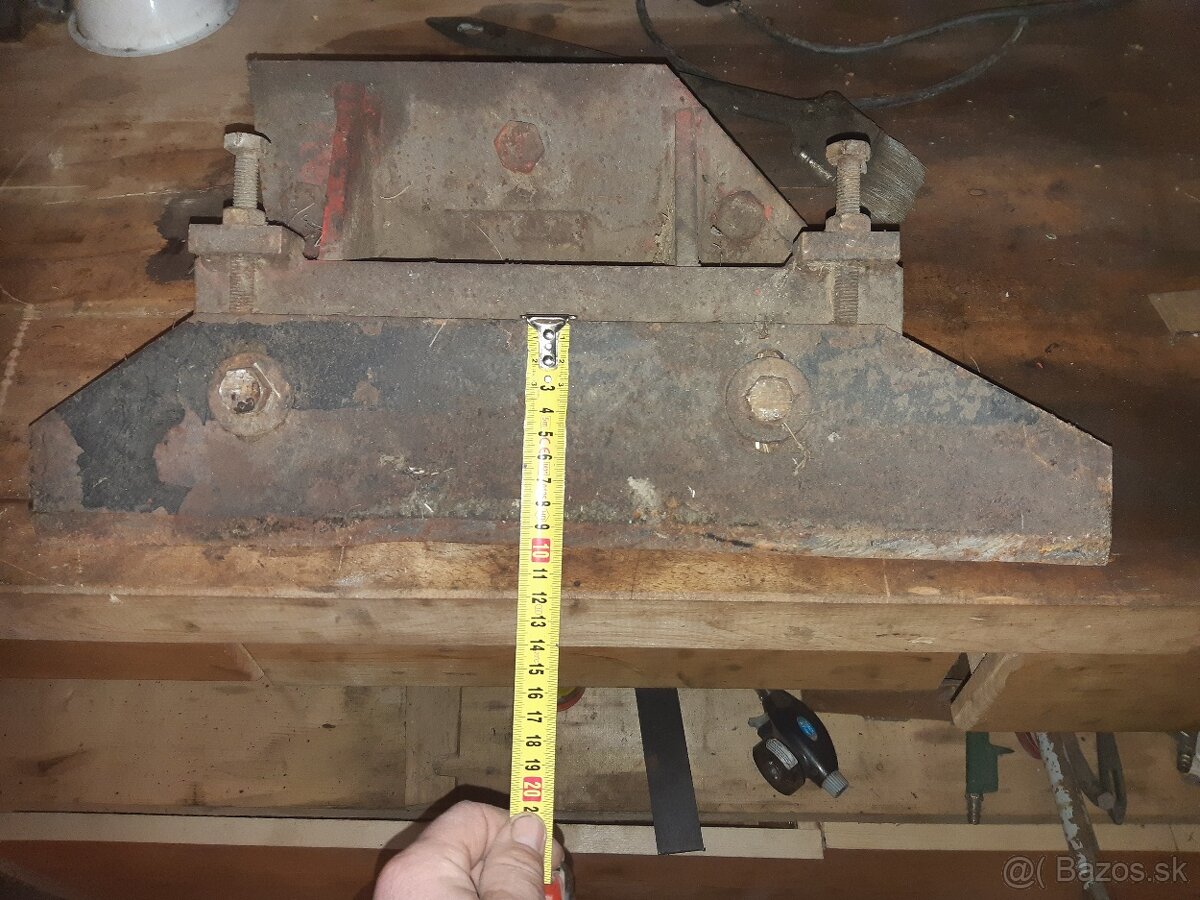 Predám nôž aj s držiakom na rezačku - 4