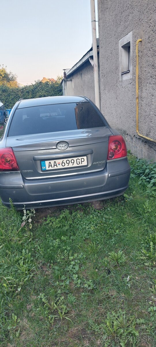 Toyota avensis - 4
