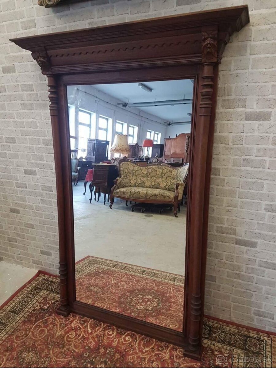 Staroẓ̌itné zrkadlo - 4