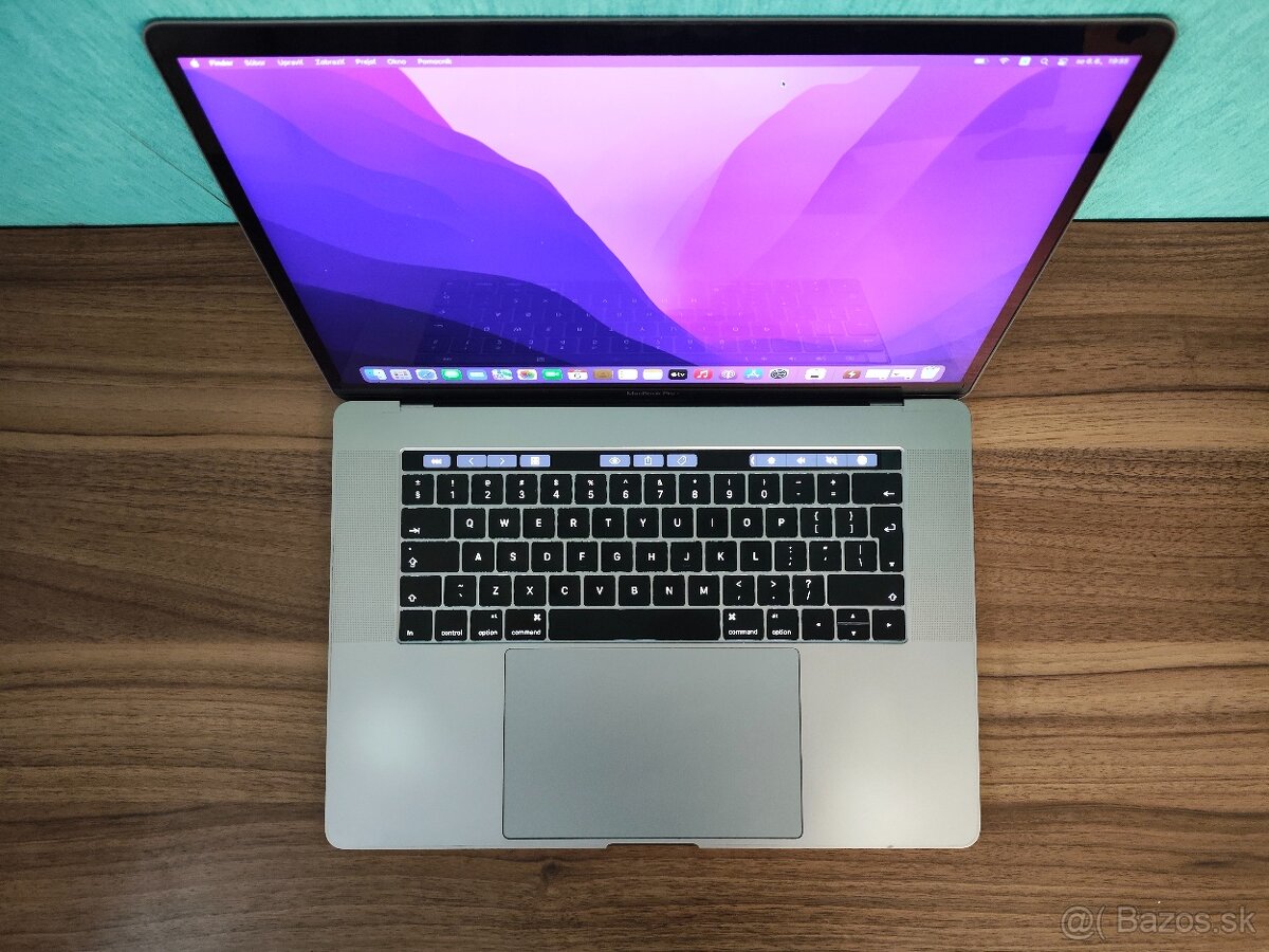 MacBook Pro 15 2017 | A1707 | i7 • 16GB • 256GB - 4