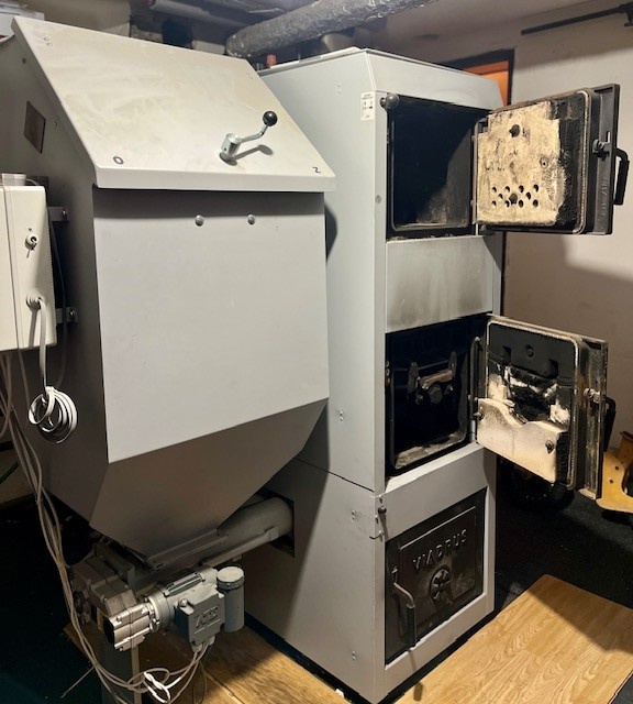 predám automatický kotol VIADRUS HERCULES DUO 5čl. - 4