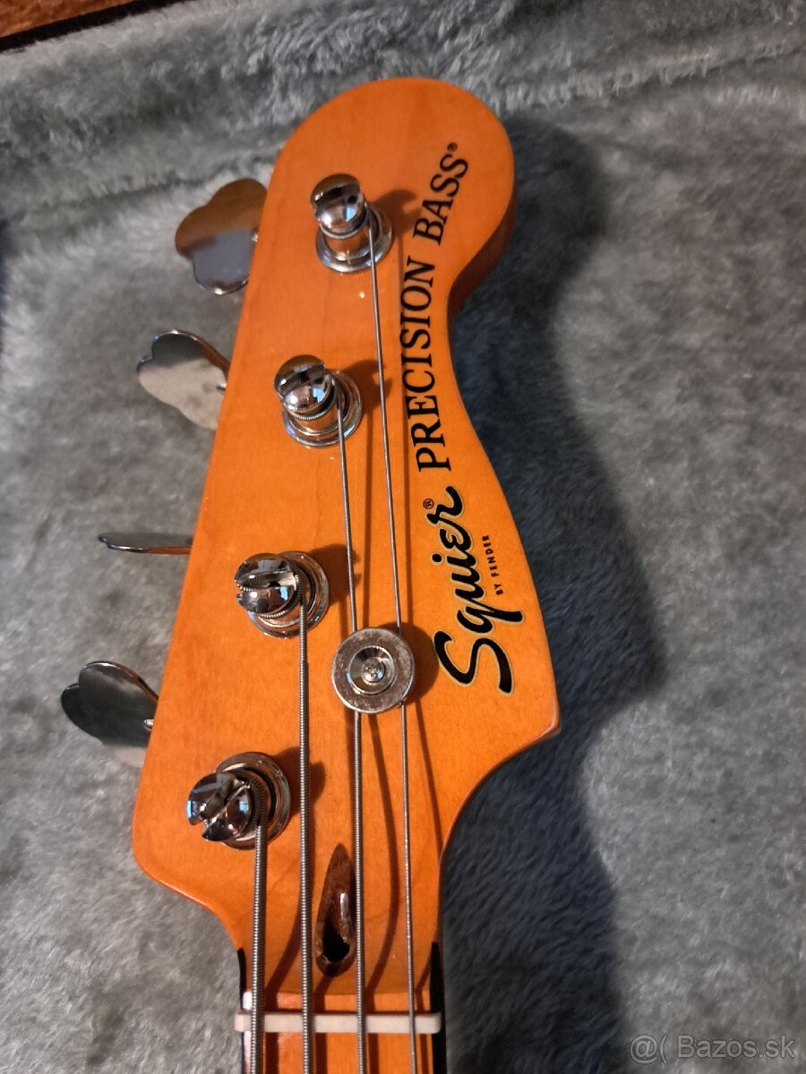 Basgitara Squier Classic Vibe '70s PB + pevný kufor - 4